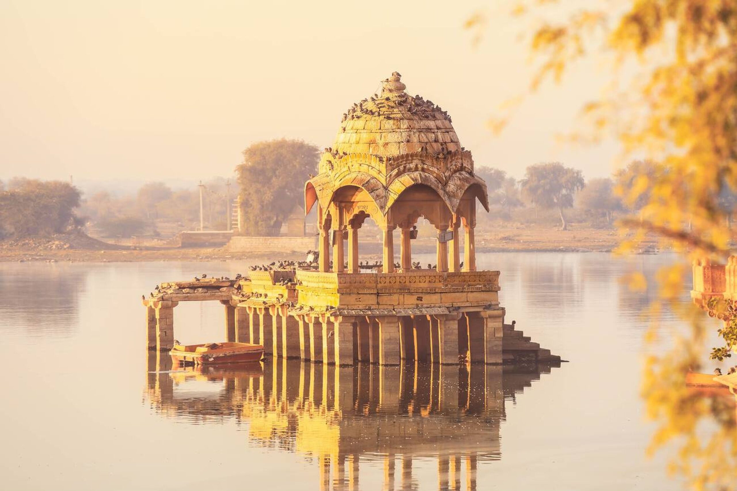 Gadisar Lake